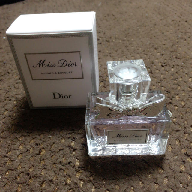 Dior - ミスディオールブルーミングブーケ30ml(オードゥトワレ)の通販 by akkk's shop｜ディオールならラクマ