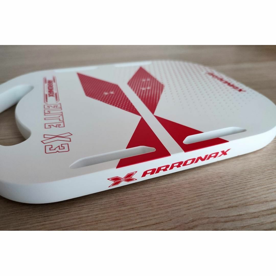 ピックルボール パドル ARRONAX エッジレス 白い 赤い ピックルボール パドル ARRONAX エッジレス 白い 赤い