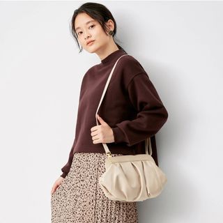 GU(ショルダーバッグ ・ ホワイト/白色系)のフリマアイテム一覧 GU(ショルダーバッグ ・ ホワイト/白色系)のフリマアイテム一覧