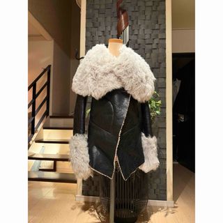 MARNI - マルニ ムートン ラムファーベスト ドッキング ジレ MARNI - マルニ ムートン ラムファーベスト ドッキング ジレ