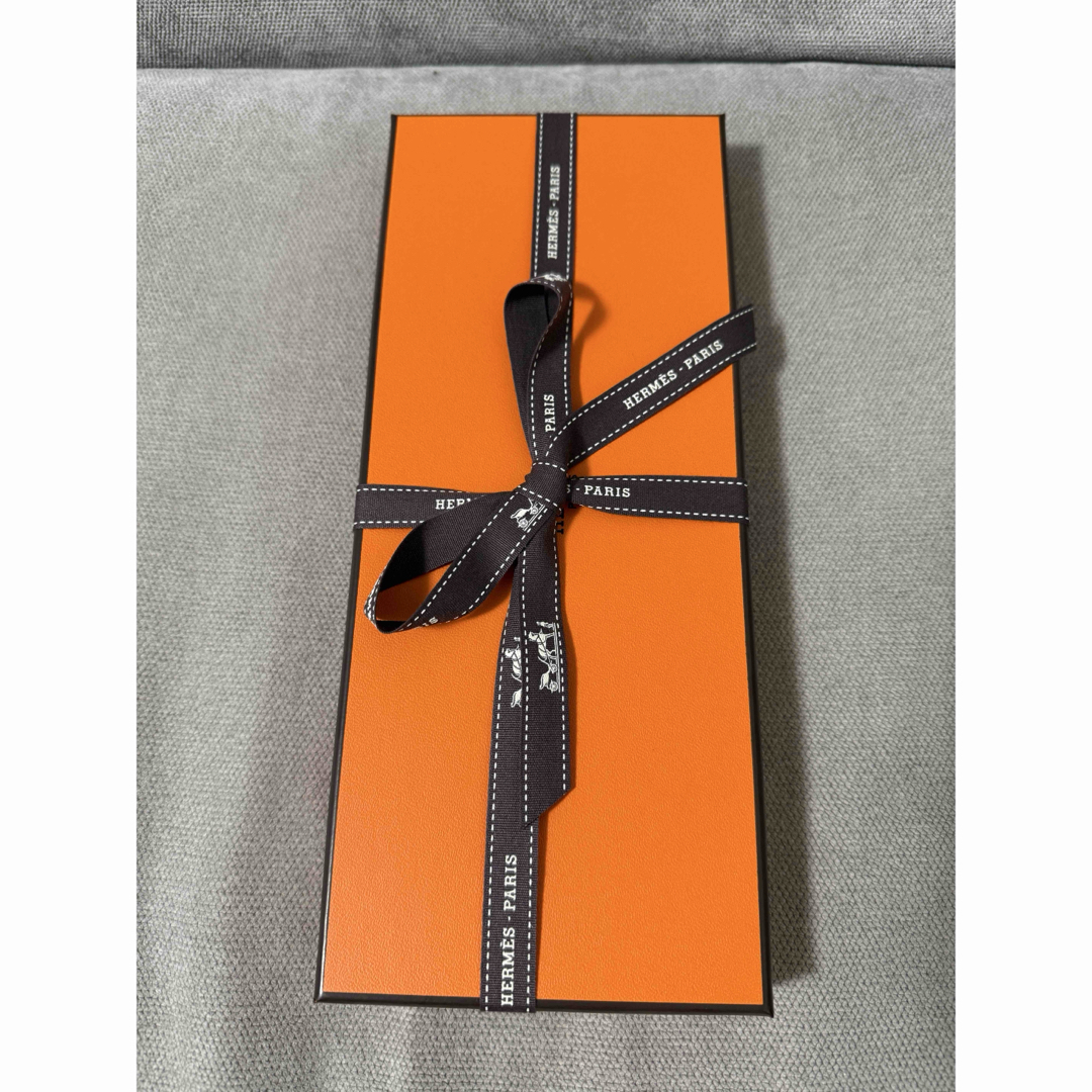 HERMES - 新品未使用 エルメス バンダナ カレ55 星降る渓谷 2025 HERMES - 新品未使用 エルメス バンダナ カレ55 星降る渓谷 2025