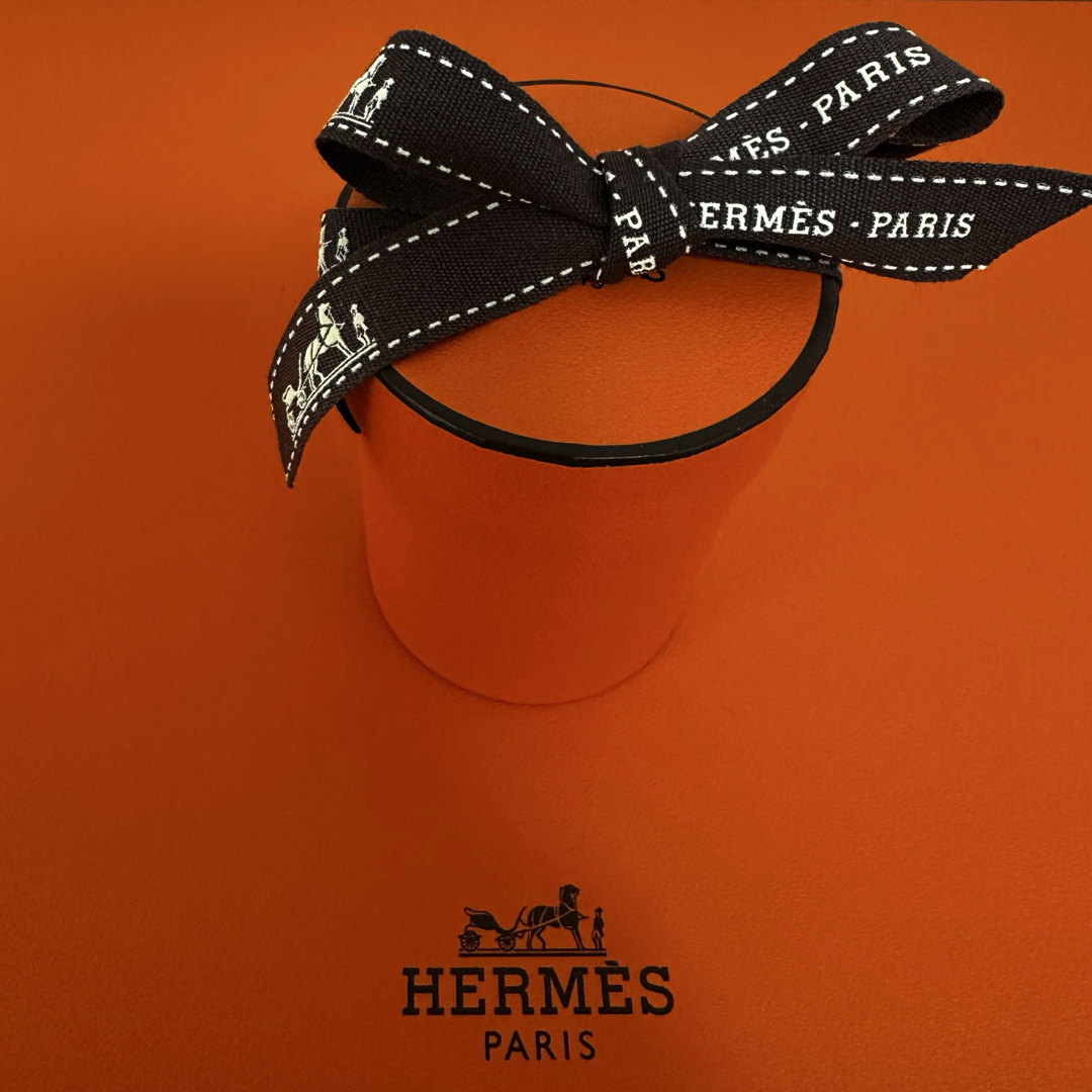 新品 エルメス ツイリー 2025春夏 《さあ色鉛筆を出して!/カレ 新品 エルメス ツイリー 2025春夏 《さあ色鉛筆を出して!/カレ