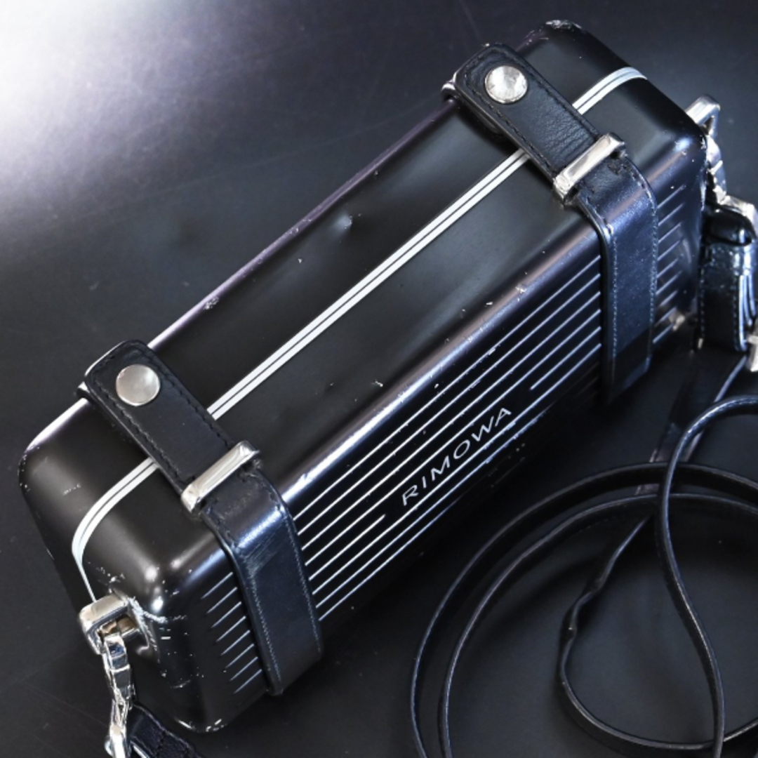 Dior - 本物 Dior x RIMOWA 完売 Personal Aluminium Clutch On Dior - 本物 Dior x RIMOWA 完売 Personal Aluminium Clutch On