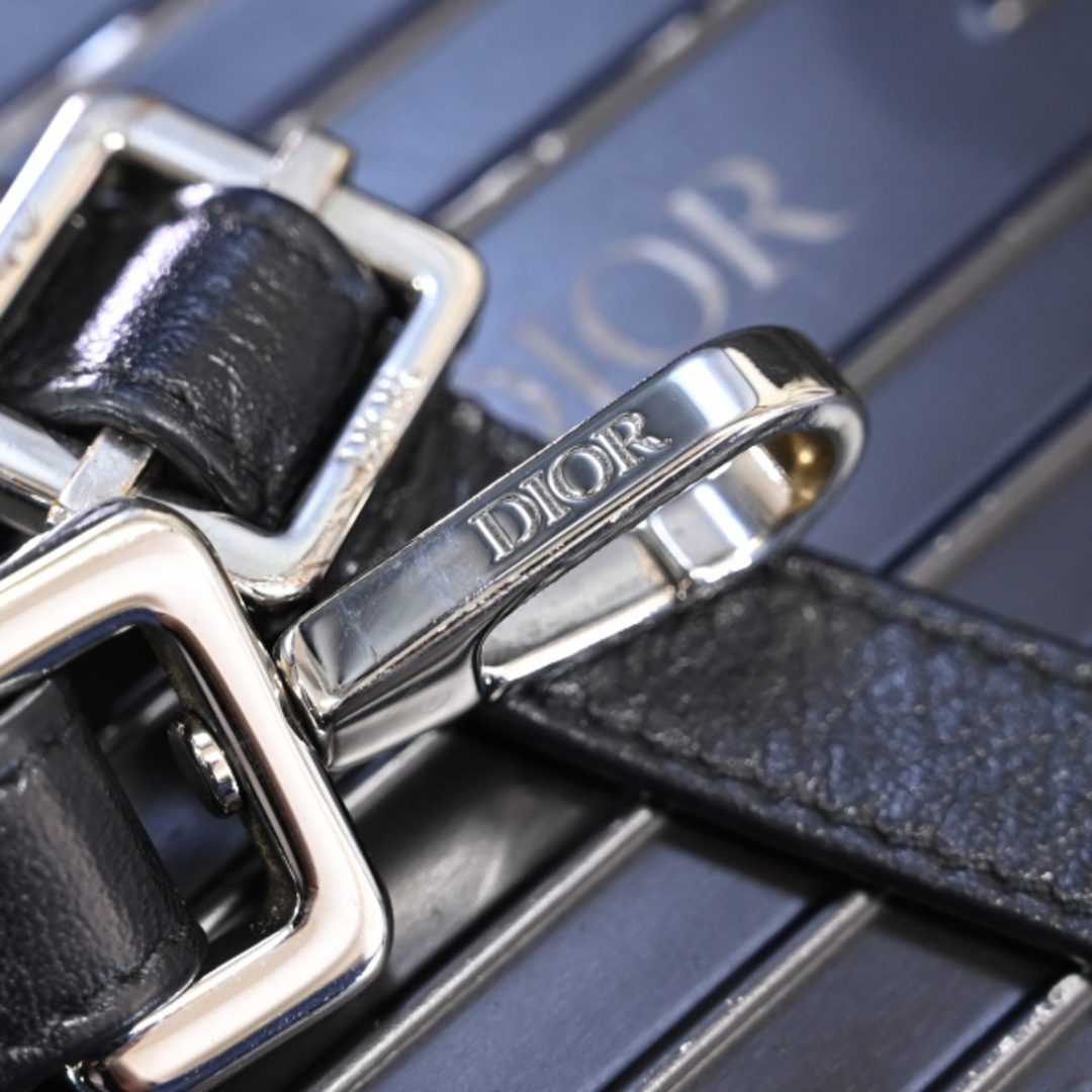 Dior - 本物 Dior x RIMOWA 完売 Personal Aluminium Clutch On Dior - 本物 Dior x RIMOWA 完売 Personal Aluminium Clutch On