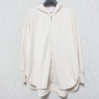 Max Mara(パーカー)のフリマアイテム一覧 Max Mara(パーカー)のフリマアイテム一覧