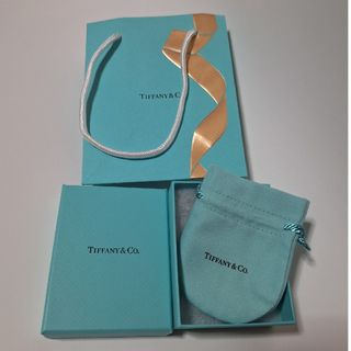 Tiffany & Co.(ショップ袋)のフリマアイテム一覧 Tiffany & Co.(ショップ袋)のフリマアイテム一覧