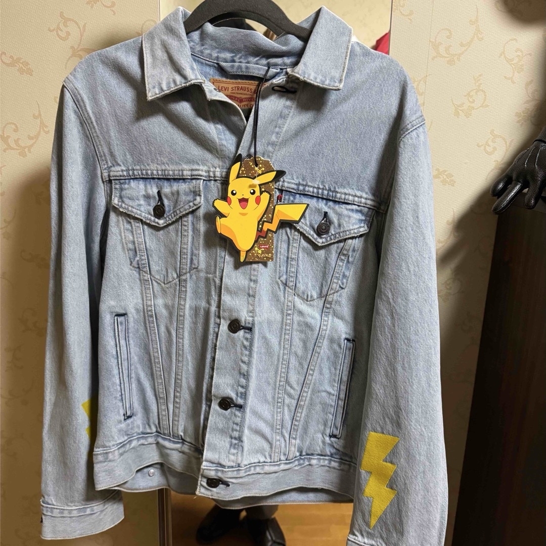 廃盤品 リーバイス ポケモン 25周年 コラボ デニム ジャケット 廃盤品 リーバイス ポケモン 25周年 コラボ デニム ジャケット