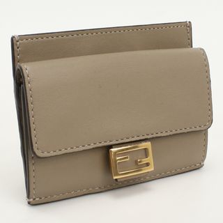 FENDI(パスケース/IDカードホルダー)のフリマアイテム一覧 FENDI(パスケース/IDカードホルダー)のフリマアイテム一覧