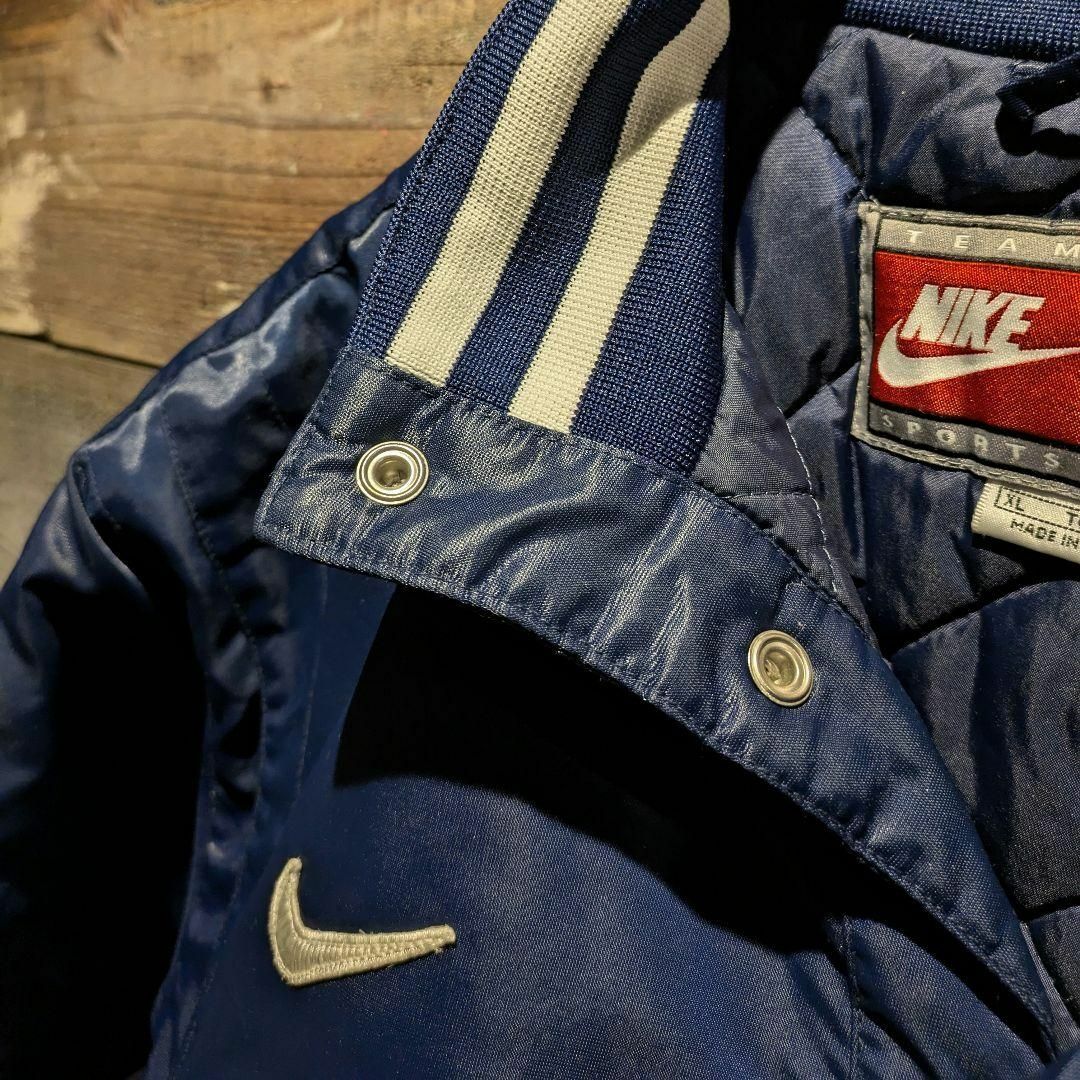 90s ビンテージ NIKE スタジャン 刺繍 キルティング 中綿 90s ビンテージ NIKE スタジャン 刺繍 キルティング 中綿