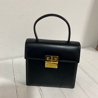 GIVENCHY(ハンドバッグ)のフリマアイテム一覧 GIVENCHY(ハンドバッグ)のフリマアイテム一覧