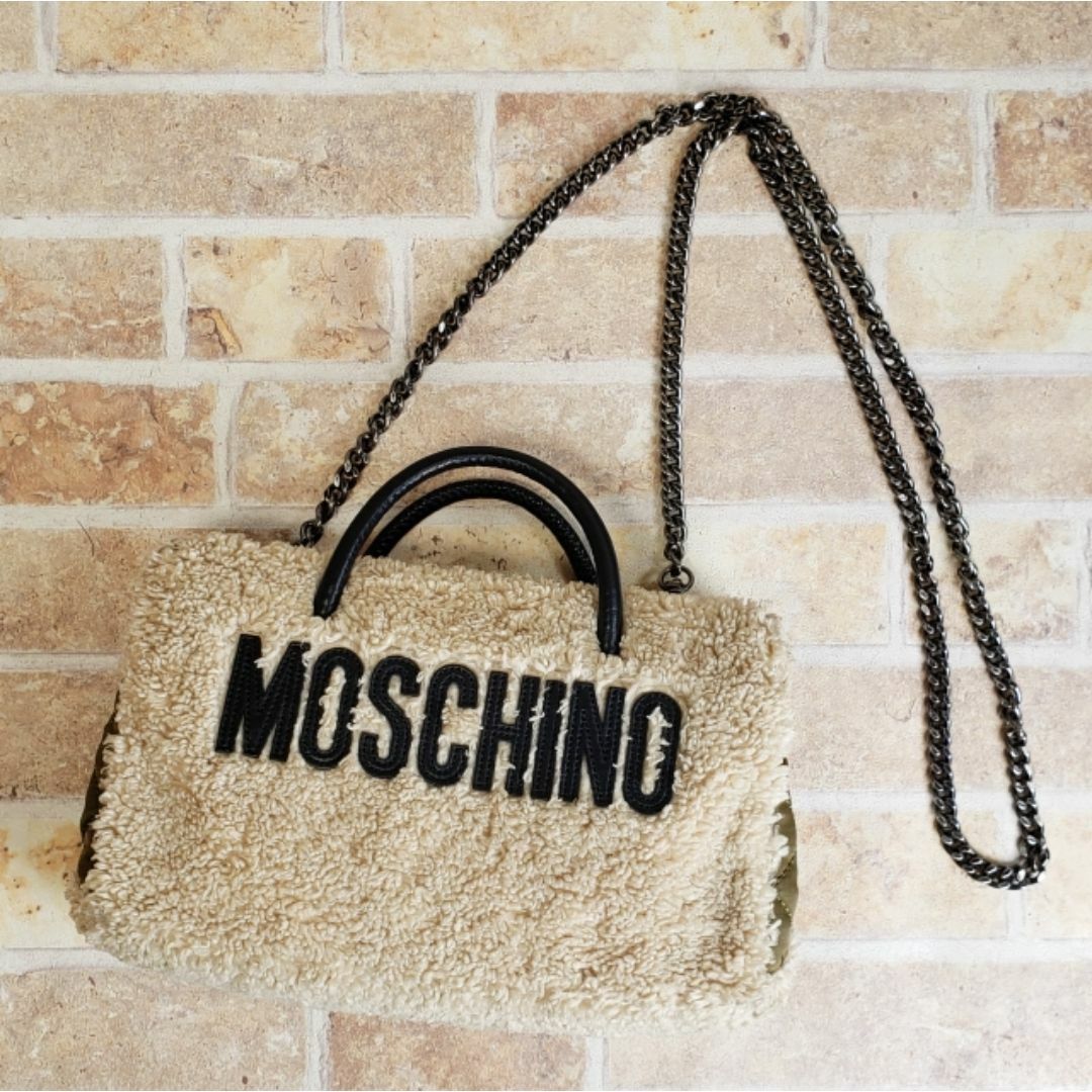 MOSCHINO - モスキーノ ☆ ボア がま口 チェーン 2WAY ミニ MOSCHINO - モスキーノ ☆ ボア がま口 チェーン 2WAY ミニ