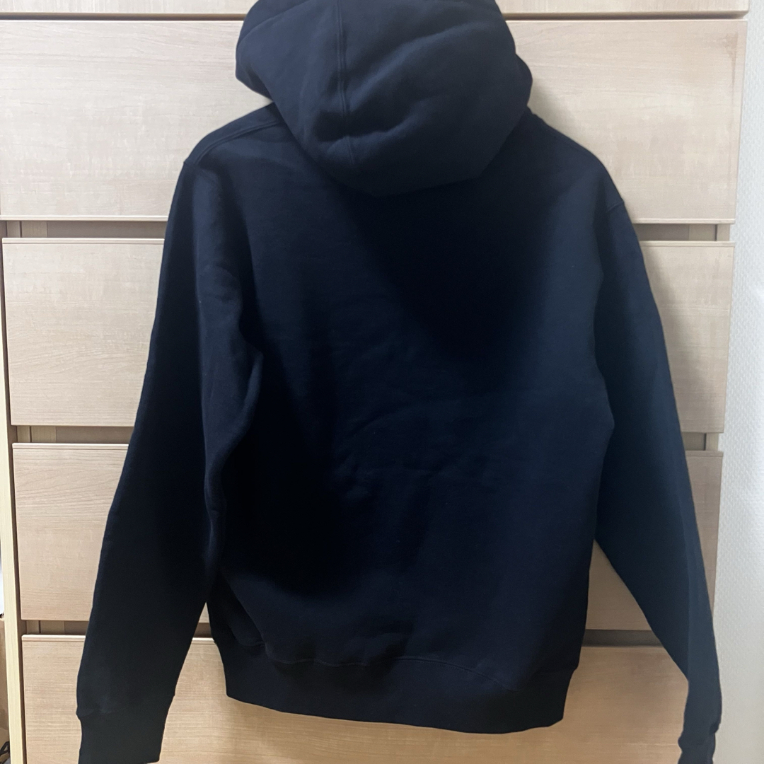 冬物セット割】シュプリームsupremeプルオーバーパーカー黒Mサイズ 冬物セット割】シュプリームsupremeプルオーバーパーカー黒Mサイズ