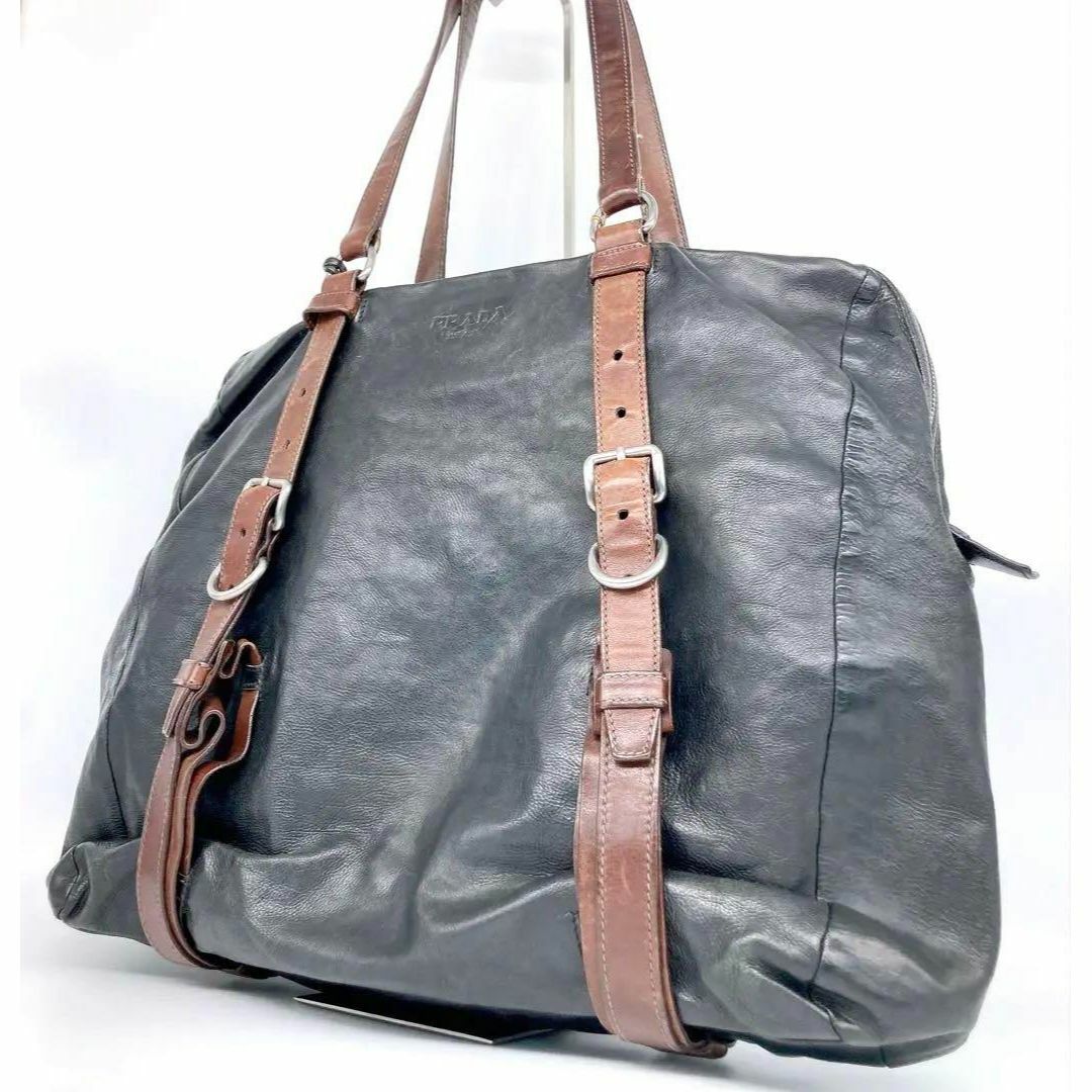 ✨激レア✨PRADA プラダ トートバッグ オールレザー ロゴ型押し ✨激レア✨PRADA プラダ トートバッグ オールレザー ロゴ型押し