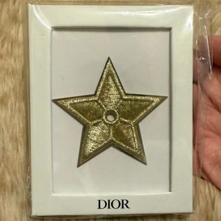 Dior(ブローチ/コサージュ)のフリマアイテム一覧 Dior(ブローチ/コサージュ)のフリマアイテム一覧