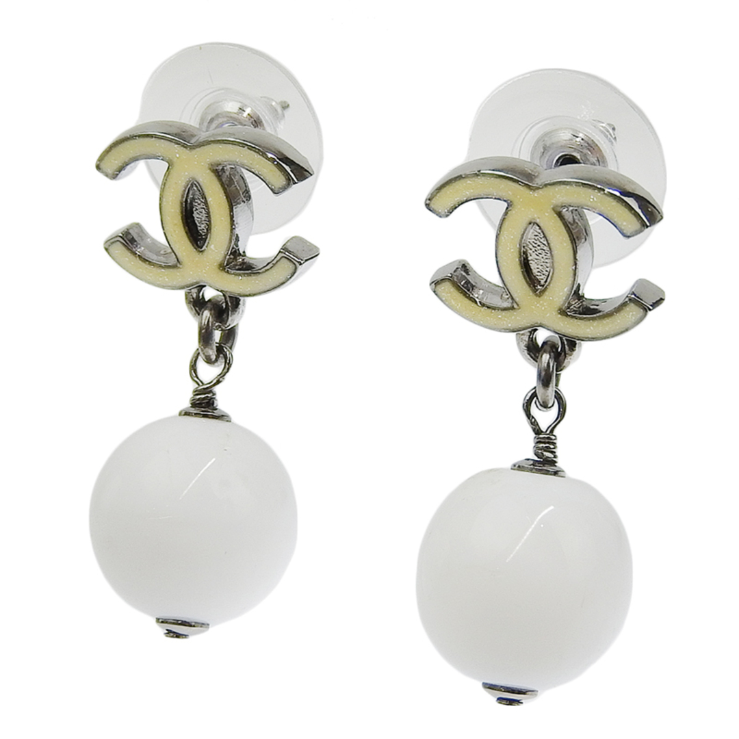 シャネル CHANEL ココマーク ピアス 白玉 ホワイト 07A 新入荷 シャネル CHANEL ココマーク ピアス 白玉 ホワイト 07A 新入荷