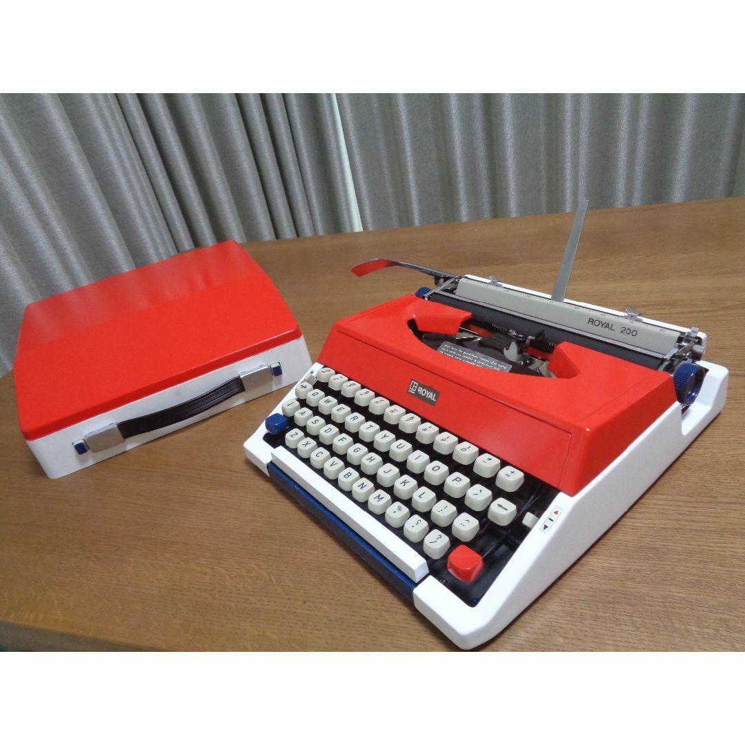 完動品　 200　ロイヤルタイプライター　フランス　トリコロールカラー