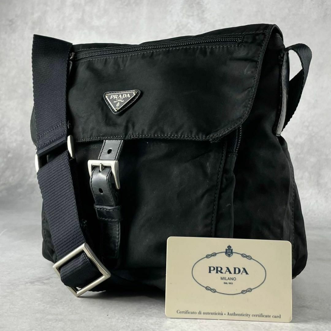 美品✨PRADA ショルダーバッグ カメラ ポシェット ナイロン 三角 美品✨PRADA ショルダーバッグ カメラ ポシェット ナイロン 三角