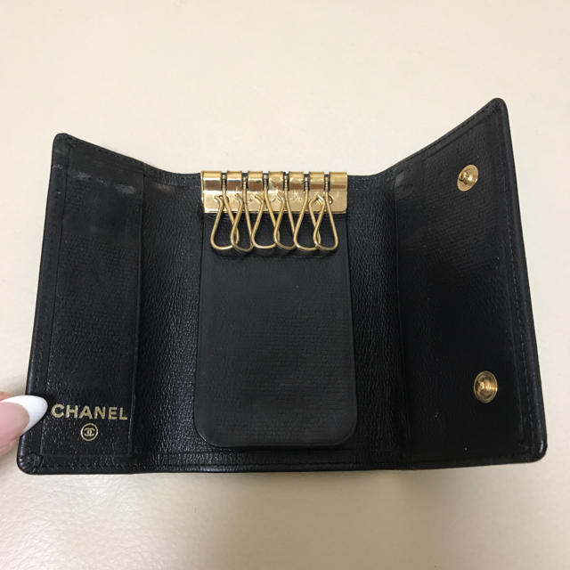 CHANEL - 希少☆ CHANEL シャネル キーケース キャビアスキン 黒 ココボタンの通販 by 楓's shop｜シャネルならラクマ