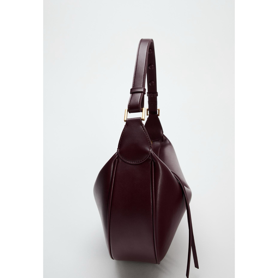 ZARA - 完売品 新品タグ付き ZARA オーバルバッグ ボルドー ZARA - 完売品 新品タグ付き ZARA オーバルバッグ ボルドー