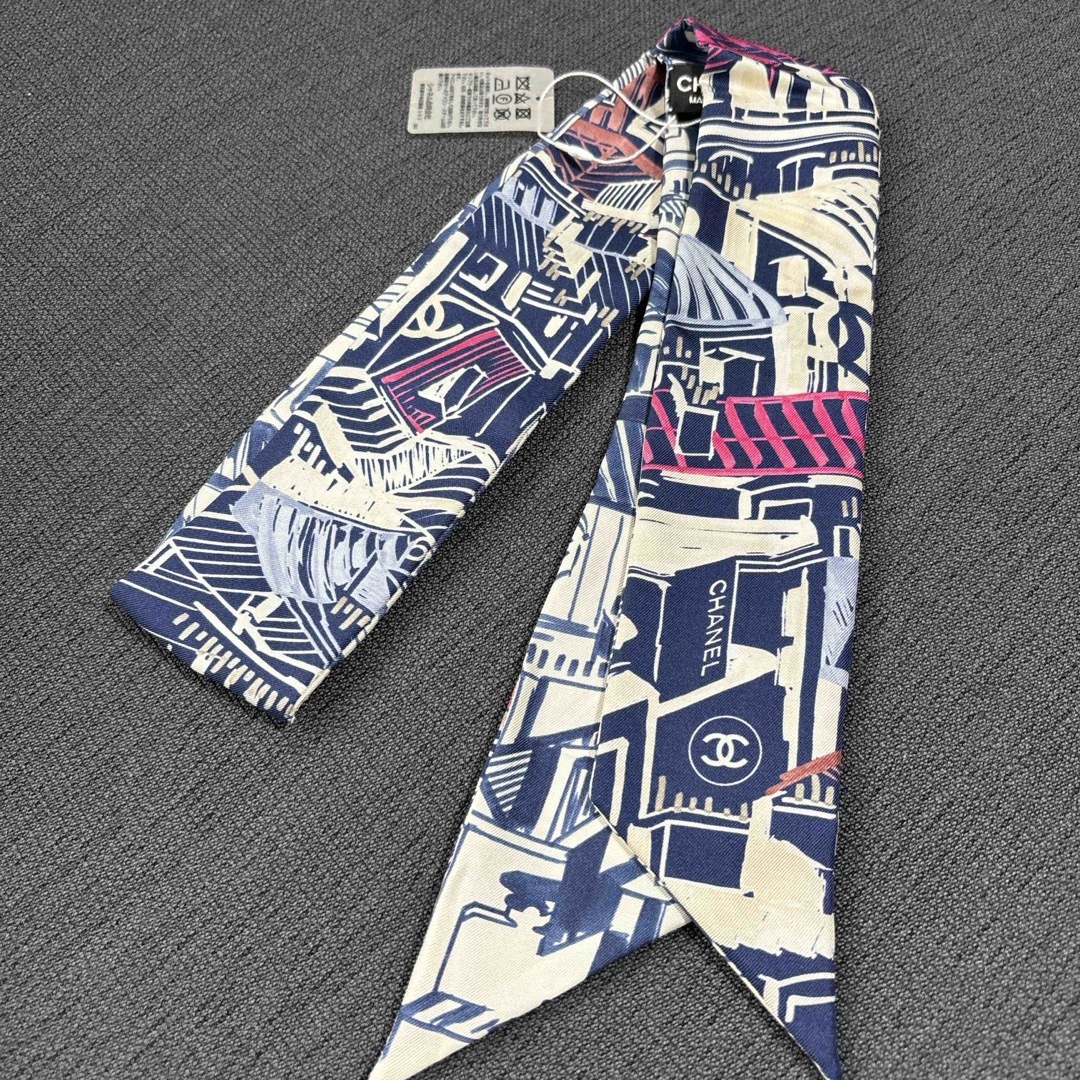 新品 CHANEL ヘアバンド シルクツイル 新品 CHANEL ヘアバンド シルクツイル