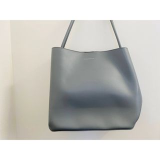 Charles and Keith(トートバッグ)のフリマアイテム一覧 Charles and Keith(トートバッグ)のフリマアイテム一覧