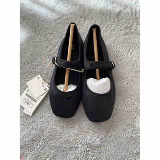 ZARA KIDS - ザラキッズ ワンピース ボンポワン ボントン ZARA KIDS - ザラキッズ ワンピース ボンポワン ボントン