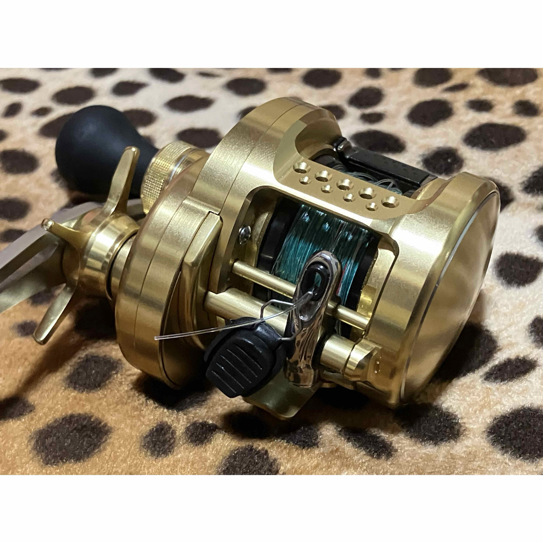 SHIMANO - 美品 シマノ 純正 オシアコンクエスト 200HG 右巻き SHIMANO - 美品 シマノ 純正 オシアコンクエスト 200HG 右巻き