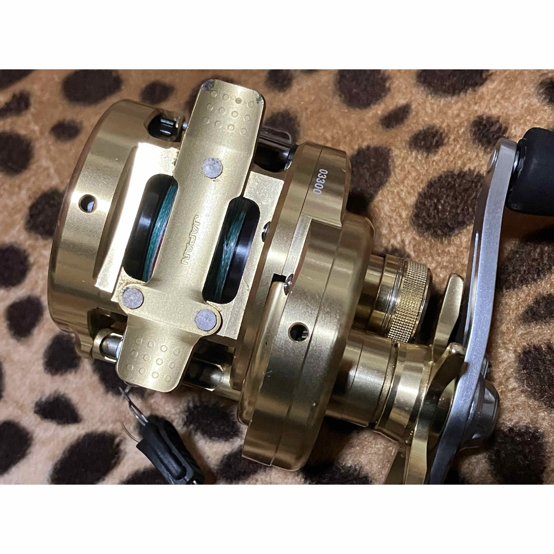 SHIMANO - 美品 シマノ 純正 オシアコンクエスト 200HG 右巻き SHIMANO - 美品 シマノ 純正 オシアコンクエスト 200HG 右巻き