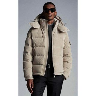 MONCLER(コーデュロイ ・ ダウンジャケット)のフリマアイテム一覧 MONCLER(コーデュロイ ・ ダウンジャケット)のフリマアイテム一覧