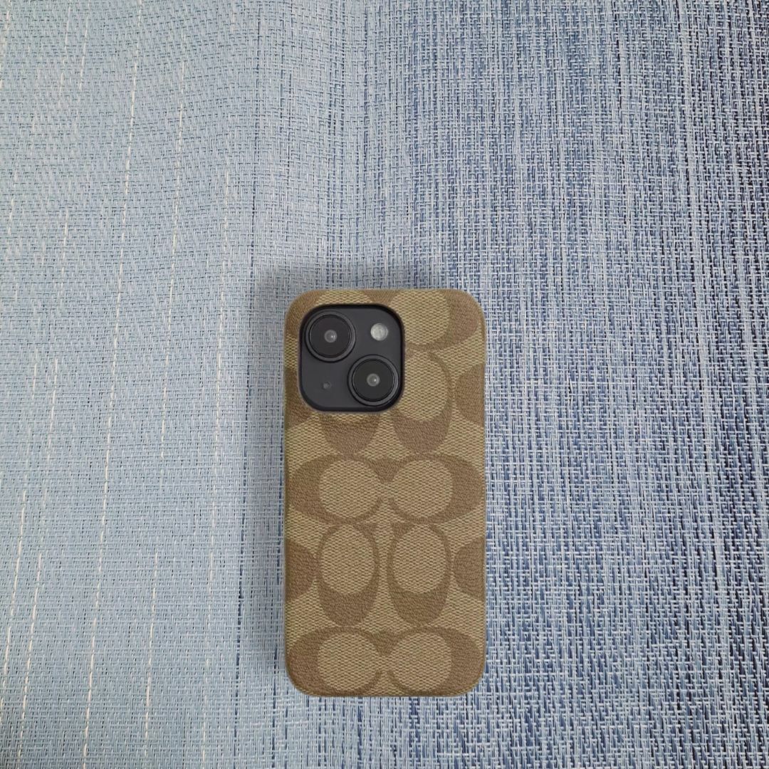 コーチ COACH IPHONE 15 PRO ケース・シグネチャー キャンバス