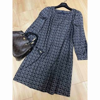 BURBERRY - 極美品 バーバリー ロンドン ワンピース シルク 柄 BURBERRY - 極美品 バーバリー ロンドン ワンピース シルク 柄