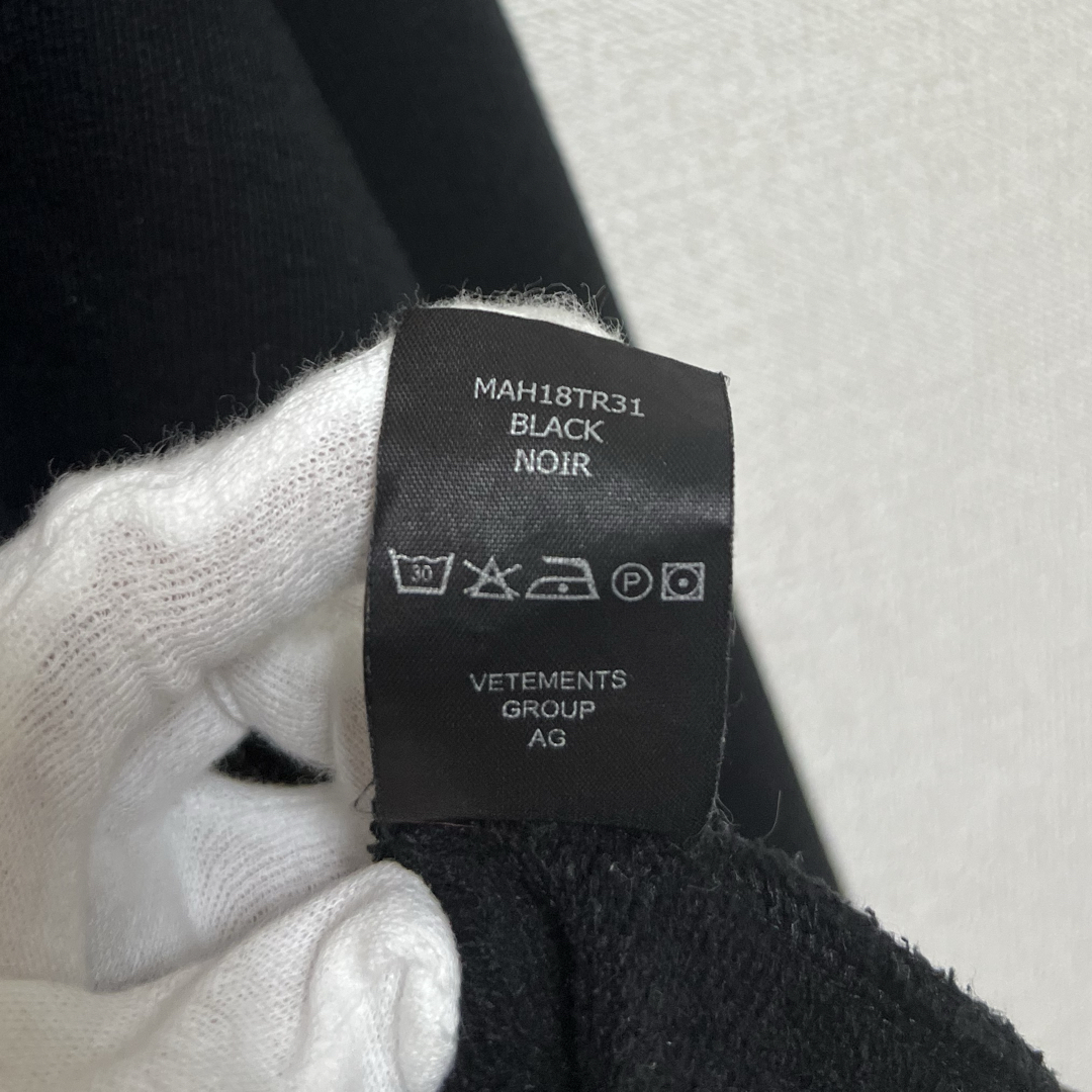 VETEMENTS - VETEMENTS 17AW 刺繍ロゴ ベースボールロゴ VETEMENTS - VETEMENTS 17AW 刺繍ロゴ ベースボールロゴ