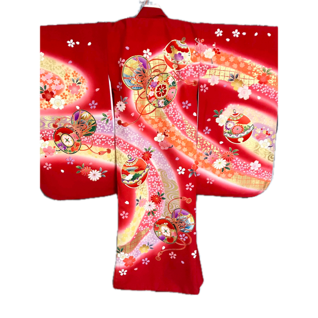 お宮参り着物女の子 赤ちゃん 正絹初着 赤色 桜 鼓 鞠 金彩使い お宮参り着物女の子 赤ちゃん 正絹初着 赤色 桜 鼓 鞠 金彩使い