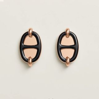 HERMES - 未使用品HERMES新作ピアスノワールゴールドシェーヌ HERMES - 未使用品HERMES新作ピアスノワールゴールドシェーヌ