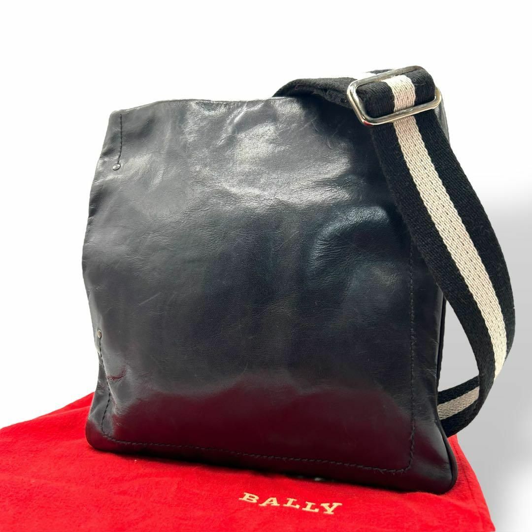美品 1351 BALLY ショルダーバッグ トレインスポッティング 黒 美品 1351 BALLY ショルダーバッグ トレインスポッティング 黒