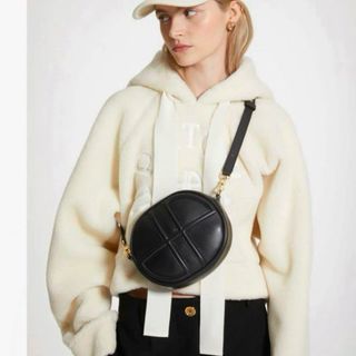 PATOU(パーカー)のフリマアイテム一覧 PATOU(パーカー)のフリマアイテム一覧