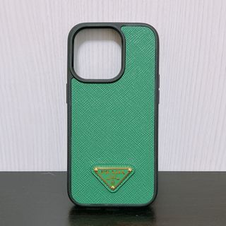 PRADA(iPhoneケース ・ ゴールド/金色系)のフリマアイテム一覧 PRADA(iPhoneケース ・ ゴールド/金色系)のフリマアイテム一覧