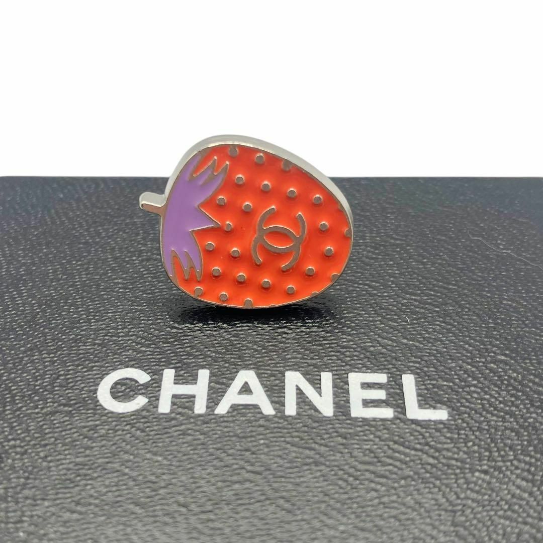 CHANEL - ⭐️美品⭐️ シャネル 04P ココマーク ストロベリー CHANEL - ⭐️美品⭐️ シャネル 04P ココマーク ストロベリー