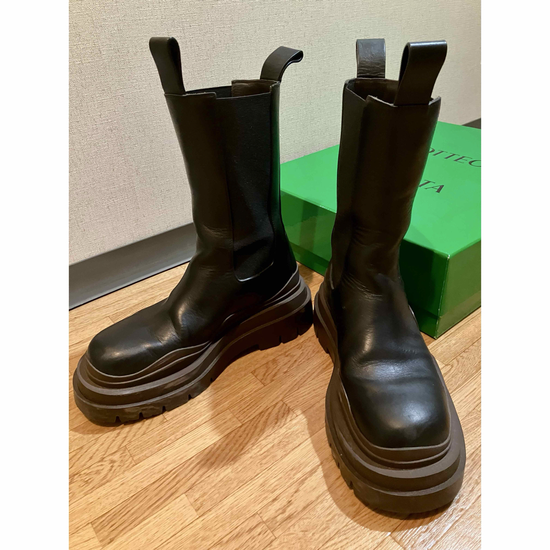 ボッテガヴェネタ bottega venetaタイヤチェルシーブーツ 37サイズ ボッテガヴェネタ bottega venetaタイヤチェルシーブーツ 37サイズ