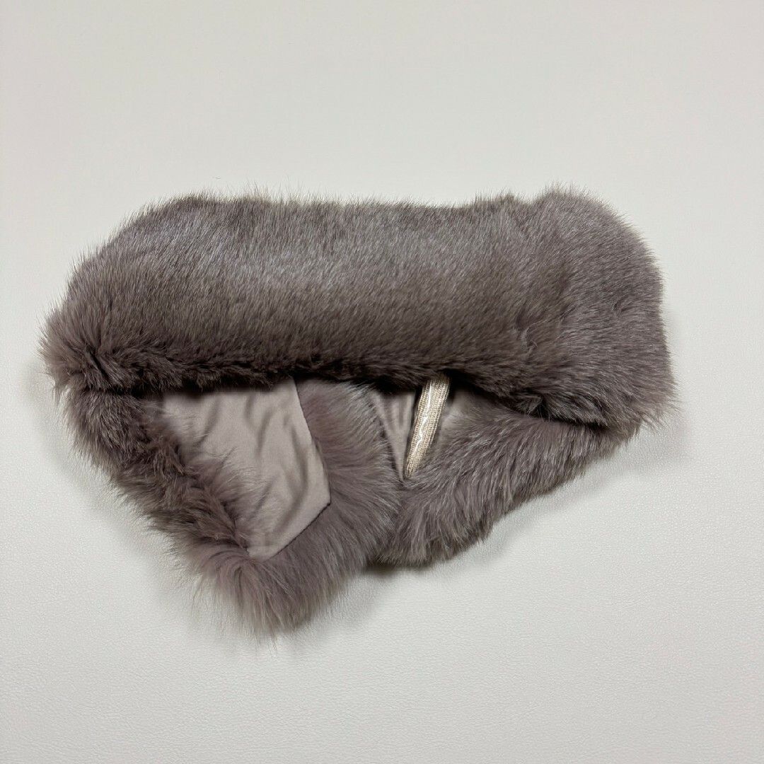 未使用 SAGA FURS ファーマフラー グレージュ サガファー 未使用 SAGA FURS ファーマフラー グレージュ サガファー