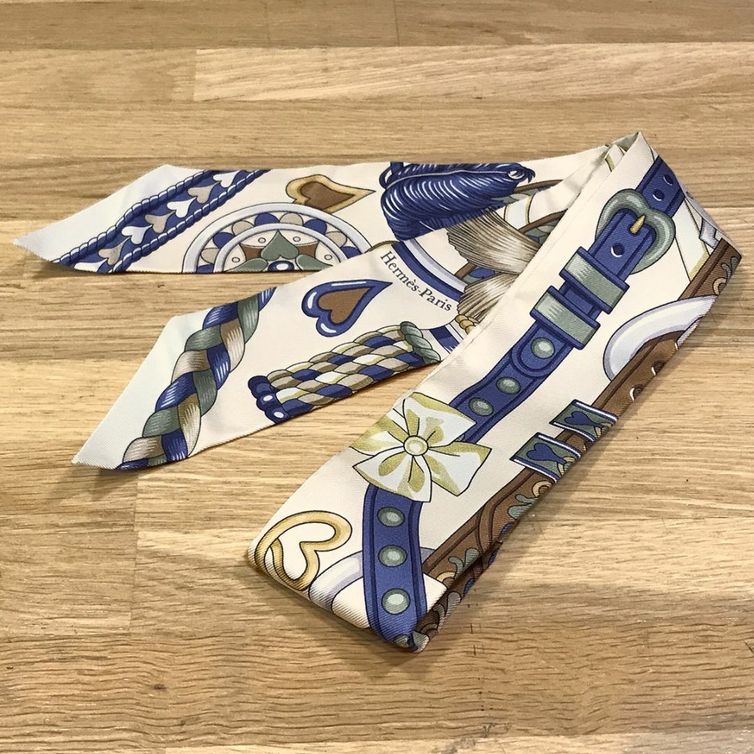 HERMES - 新品未使用 エルメス アルネドゥクール ツイリー クレーム ブルージーン