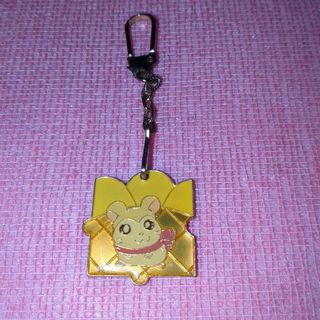 ショウガクカン(小学館)のとっとこハム太郎　マフラーちゃん　キーホルダ　イエロー(キーホルダー)
