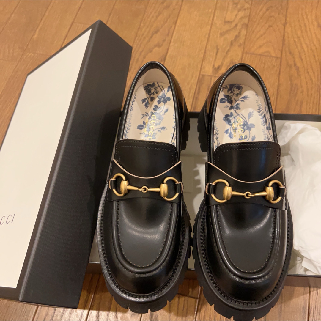 GUCCI - ※お値下げ※ GUCCI ホースビット ローファー 蜂モチーフ GUCCI - ※お値下げ※ GUCCI ホースビット ローファー 蜂モチーフ