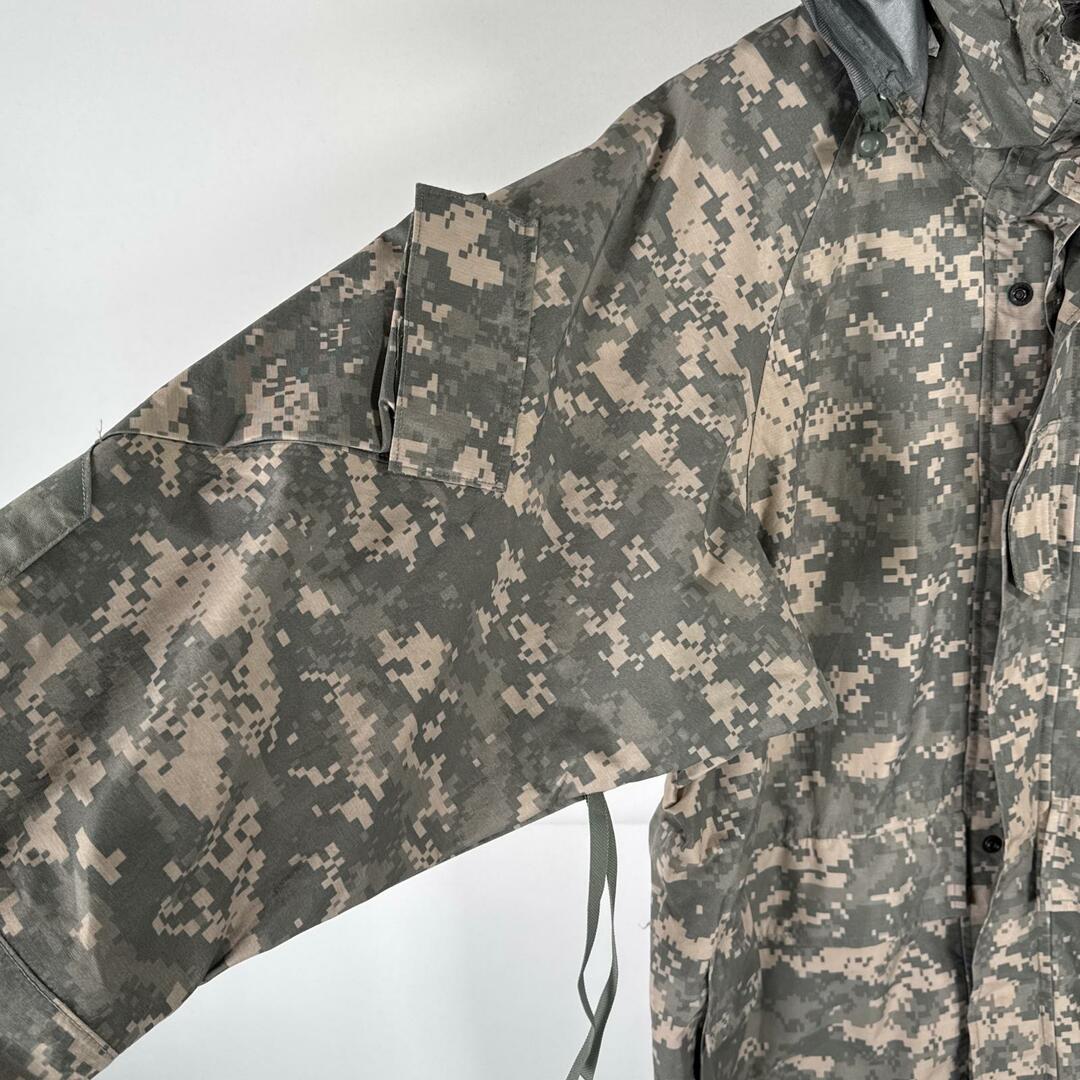 古着 ミリタリージャケット ECWCS GORE-TEX デジカモ 米軍 実物 古着 ミリタリージャケット ECWCS GORE-TEX デジカモ 米軍 実物