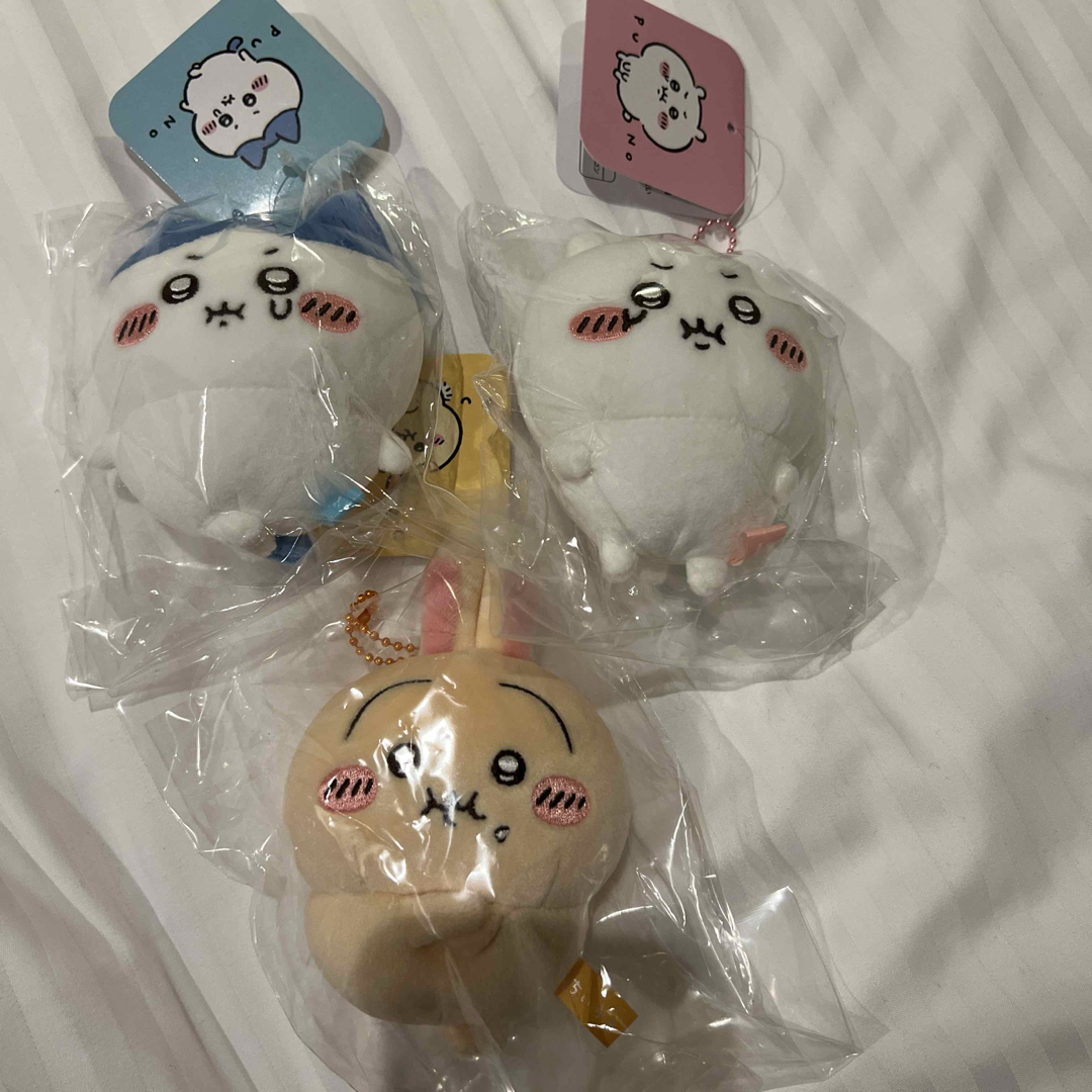 ちいかわ PUN。マスコット ちいかわ、ハチワレ、うさぎの3つ ちいかわ PUN。マスコット ちいかわ、ハチワレ、うさぎの3つ