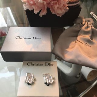 ディオール(Dior)の新品未使用品DIORのイヤリング(イヤリング)