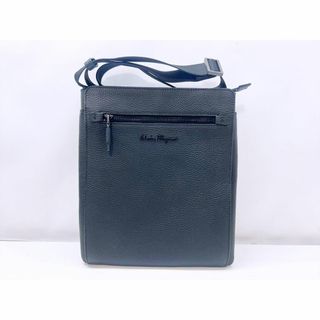 Salvatore Ferragamo(ショルダーバッグ)のフリマアイテム一覧 Salvatore Ferragamo(ショルダーバッグ)のフリマアイテム一覧