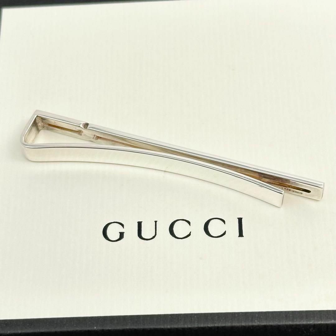 GUCCI グッチ インフィニティ ノット ネクタイピン シルバー 925製 GUCCI グッチ インフィニティ ノット ネクタイピン シルバー 925製