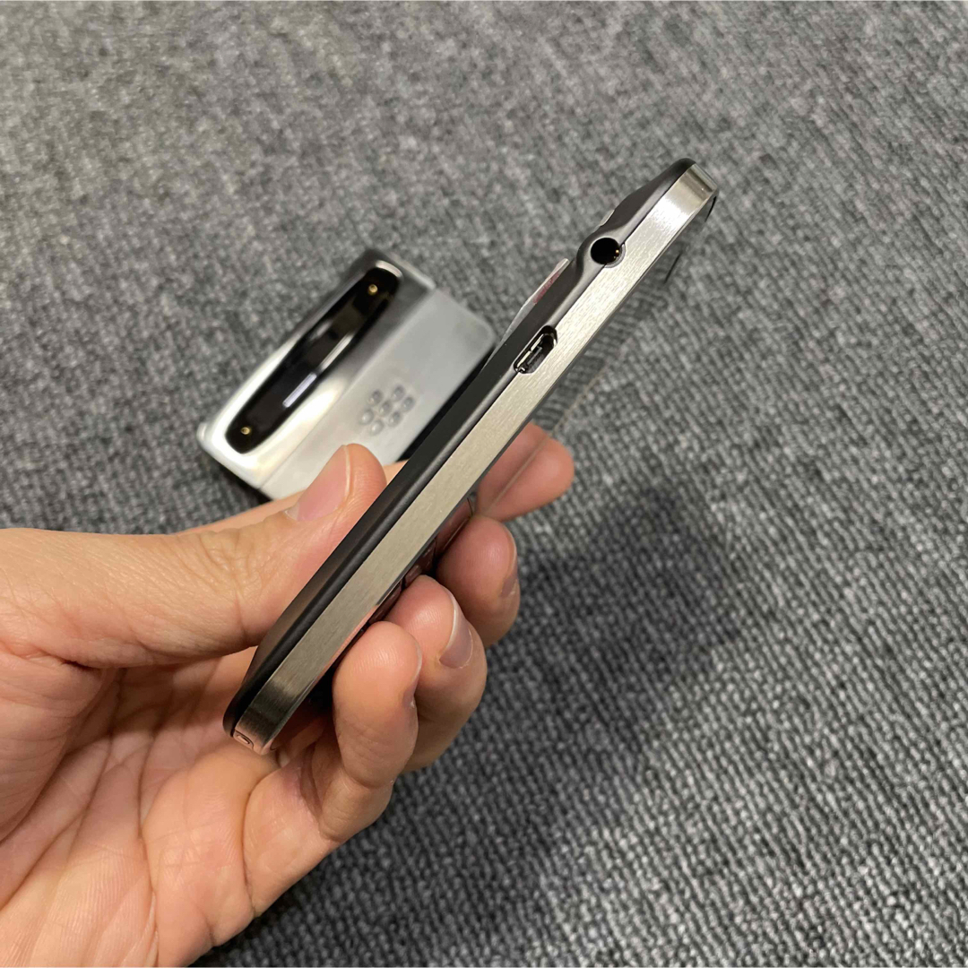 BlackBerry - 【美品-未使用】ブラックベリー9900 docomoの通販 BlackBerry - 【美品-未使用】ブラックベリー9900 docomoの通販