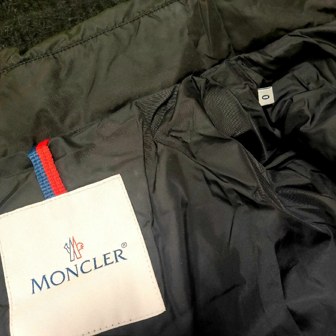 MONCLER - 首元ぬくぬく!MONCLER希少モデルリアルファーダウン MONCLER - 首元ぬくぬく!MONCLER希少モデルリアルファーダウン